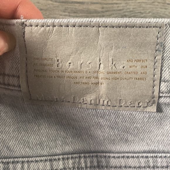 Zara style denim shorts - Picture 7 of 11